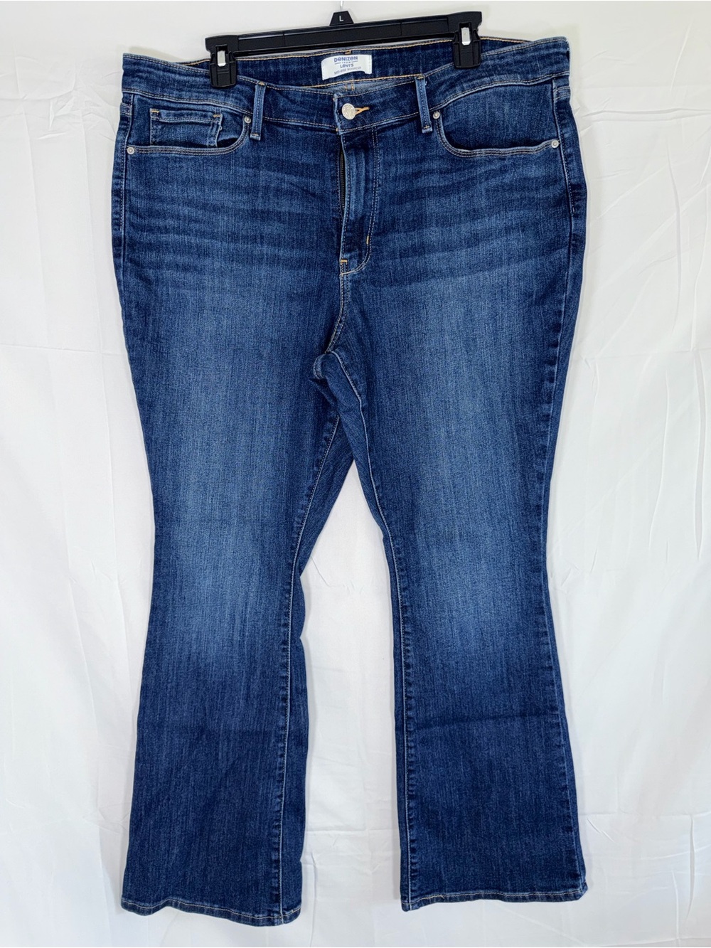 Denizen Mid Rise Bootcut Dark Blue Jeans